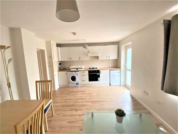 Studio Flat To Let - High Wycombe