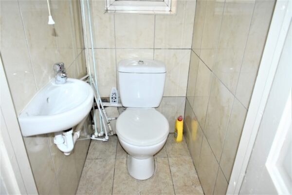 3 Bedroom House For Sale - High Wycombe