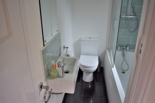 3 Bedroom House To Let - High Wycombe