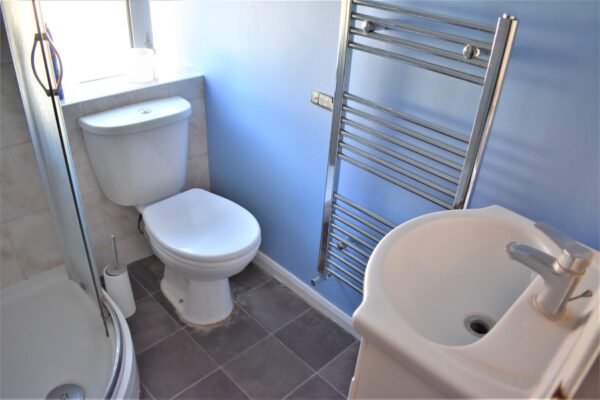 4 Bedroom House To Let - High Wycombe