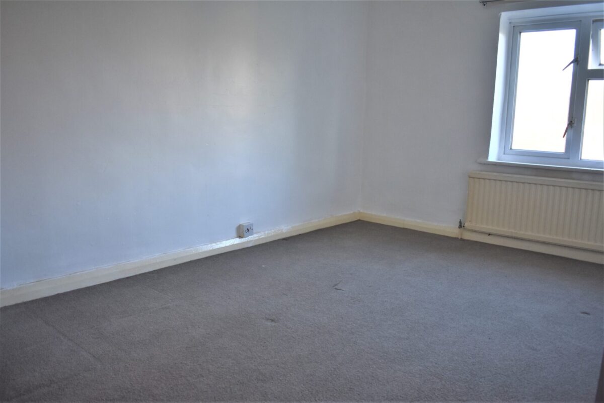 3 Bedroom Flat To Let - High Wycombe