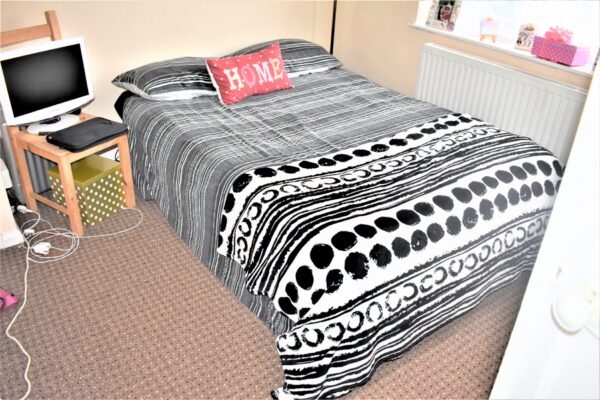 2 Bedroom Flat To Let - High Wycombe