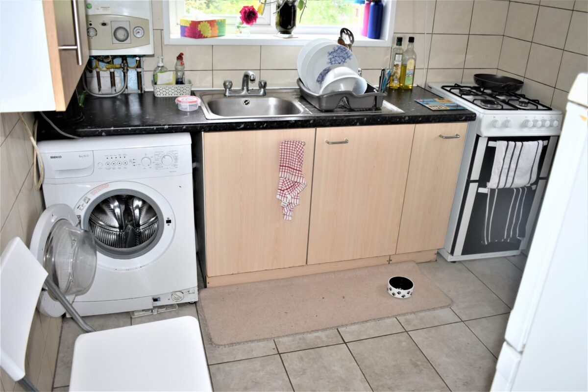 2 Bedroom Flat For Sale - High Wycombe