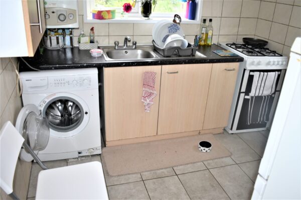 2 Bedroom Flat To Let - High Wycombe