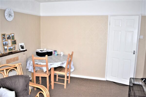 2 Bedroom Flat To Let - High Wycombe