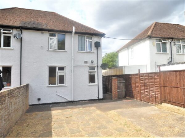 2 Bedroom House To Let - High Wycombe