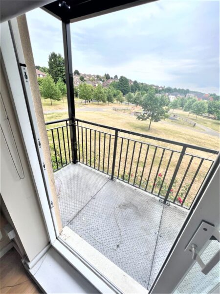 2 Bedroom Flat To Let - High Wycombe