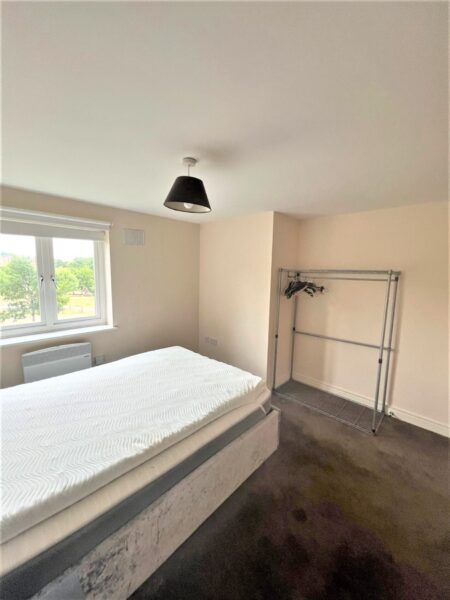 2 Bedroom Flat To Let - High Wycombe