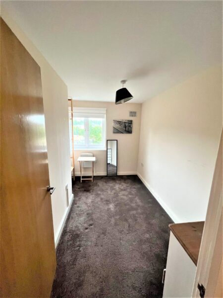 2 Bedroom Flat To Let - High Wycombe