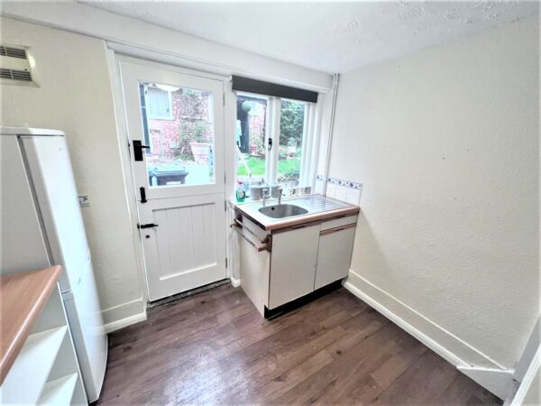 1 Bedroom Cottage To Let - High Wycombe