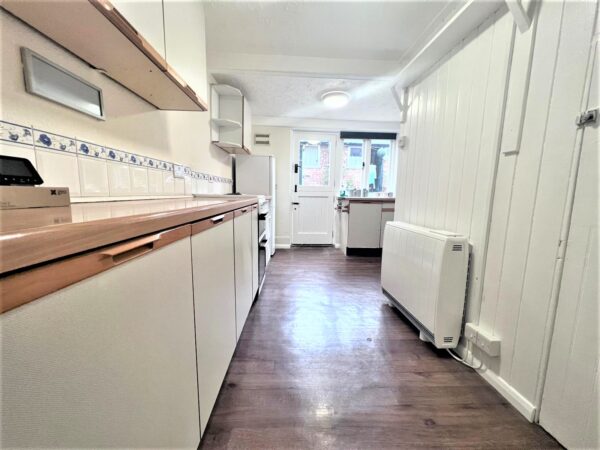 1 Bedroom Cottage To Let - High Wycombe