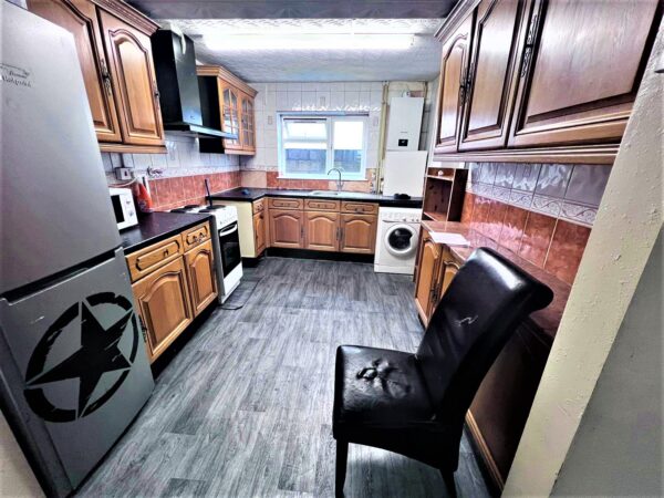 2 Bedroom Flat - High Wycombe