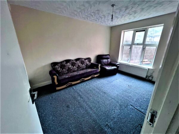 2 Bedroom Flat - High Wycombe