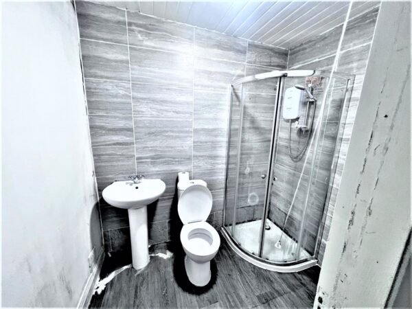 2 Bedroom Flat - High Wycombe