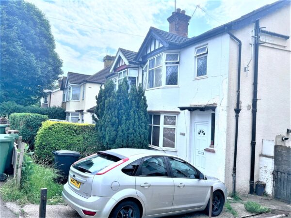 4 Bedroom House - High Wycombe