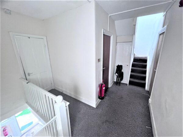 4 Bedroom House - High Wycombe