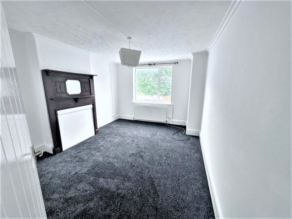 4 Bedroom Flat High Wycombe