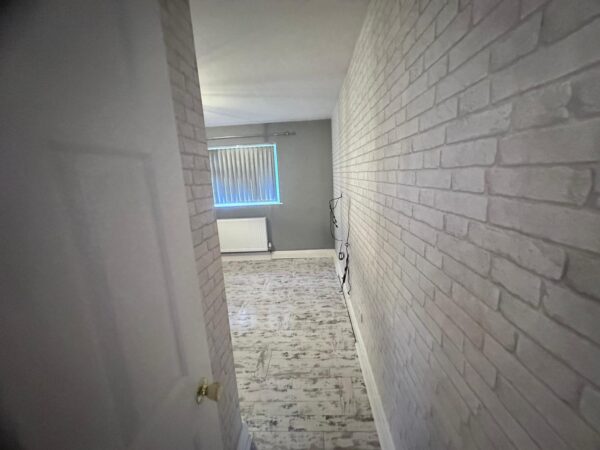 4 Bedroom House - Stoke On Trent