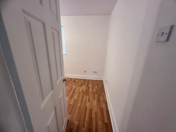 4 Bedroom House - Stoke On Trent