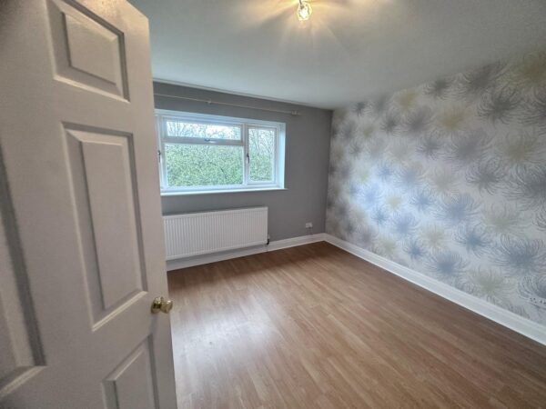 4 Bedroom House - Stoke On Trent