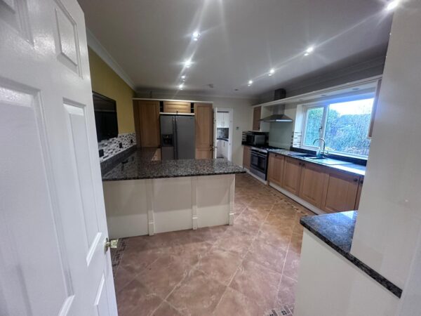 4 Bedroom House - Stoke On Trent