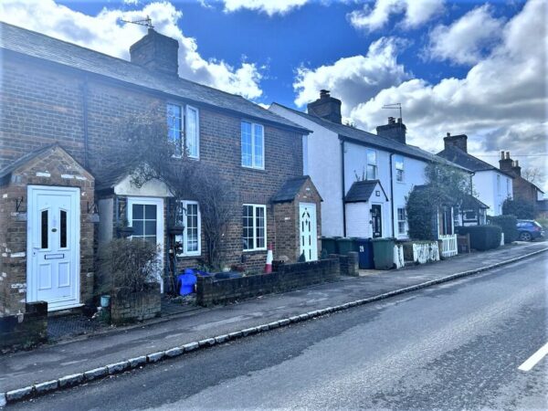 2 Bedroom  Cottage - High Wycombe