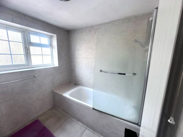 3 Bedroom House - High Wycombe