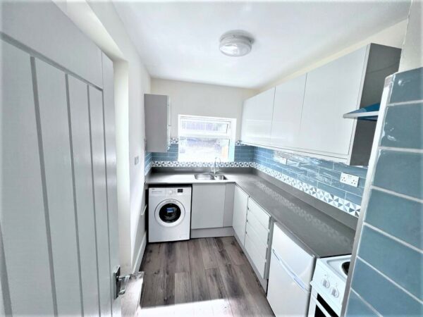 2 Bedroom  Cottage - High Wycombe