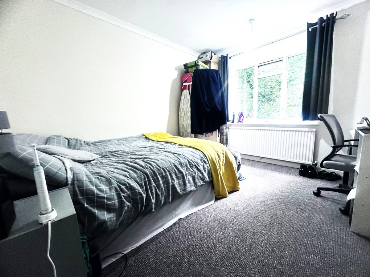 4 Bedroom House - High Wycombe