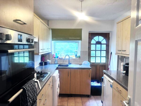 4 Bedroom House - High Wycombe