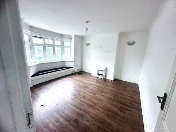 3/4 Bedroom House - High Wycombe