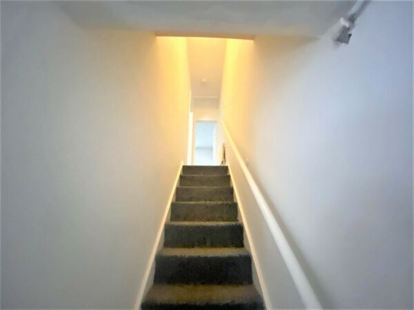 2 Bedroom Flat - High Wycombe