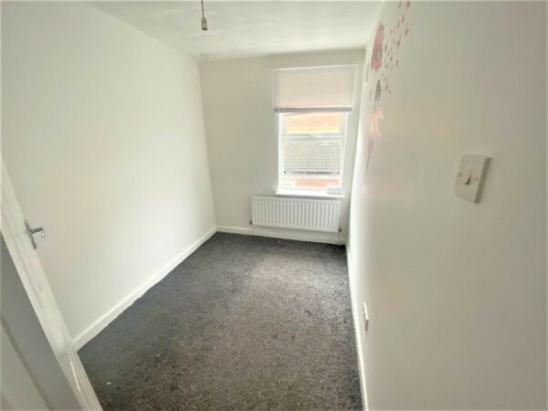 2 Bedroom Flat - High Wycombe