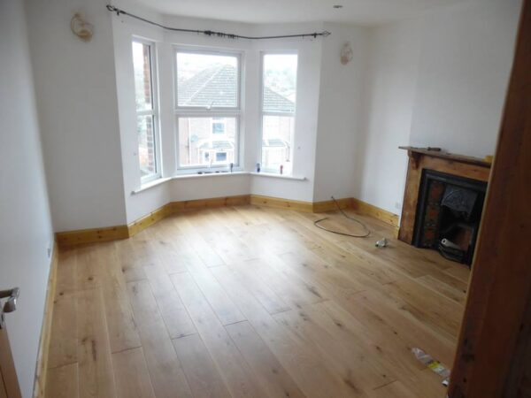 2 Bedroom Flat To Let - HP13