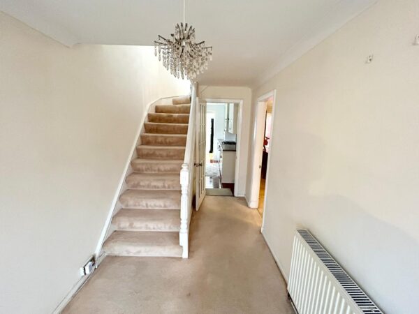 4 Bedroom House To Let - HP13