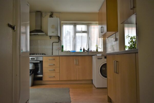 3/4 Bedroom House To Let - HP12