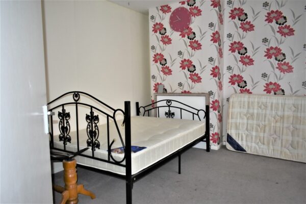 3/4 Bedroom House To Let - HP12