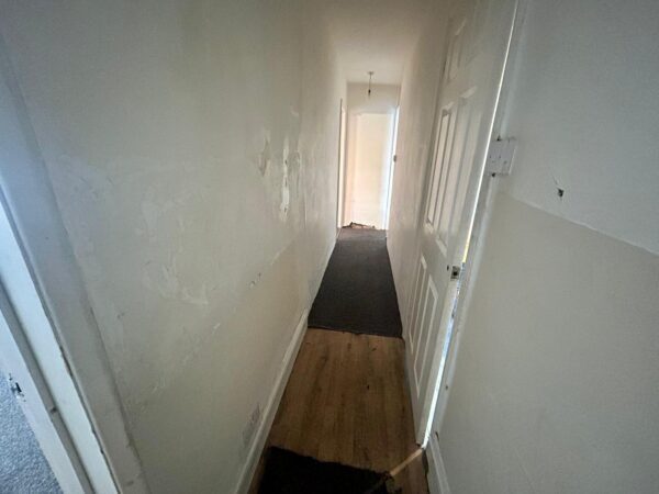 2 Bedroom Flat - HP12