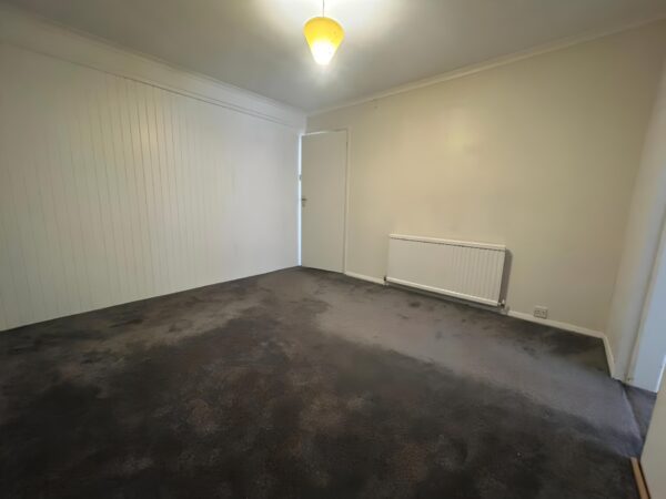 2 Bedroom Flat To Let - HP12