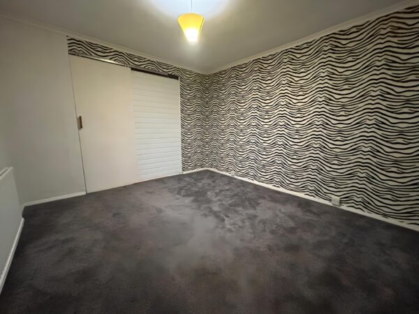 2 Bedroom Flat To Let - HP12