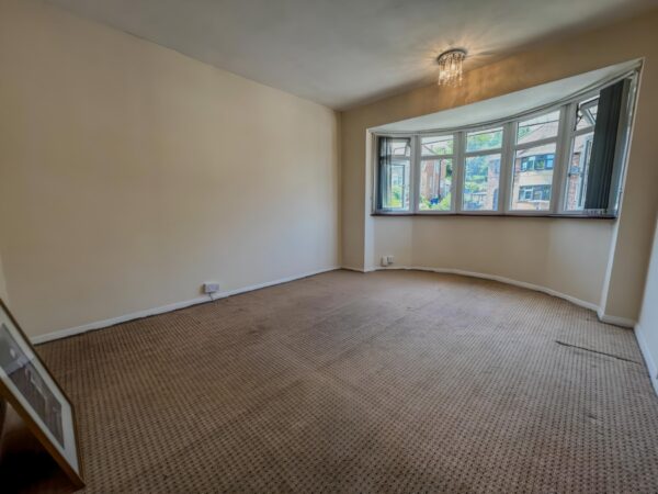 1 Bedroom Flat To Let - HP12