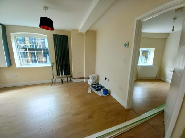 1 Bedroom Flat To Let - HP11