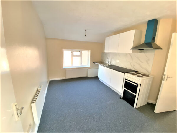 2 Bedroom Flat To Let - HP12