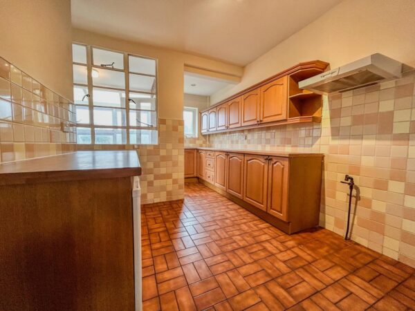 4/5 Bedroom House To Let - HP12