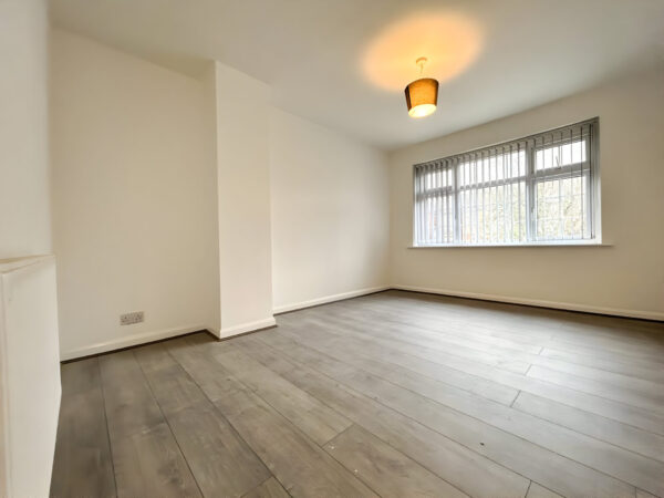 3/4 Bedroom House To Let - HP12