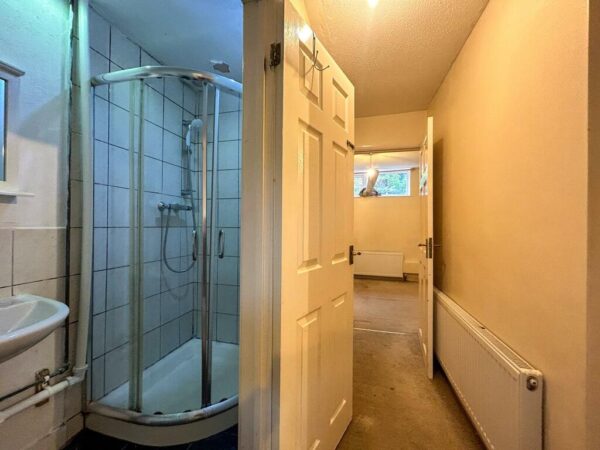 2 Bedroom Flat To Let (All Bills Included)