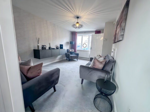 2 Bedroom House To Let - S80