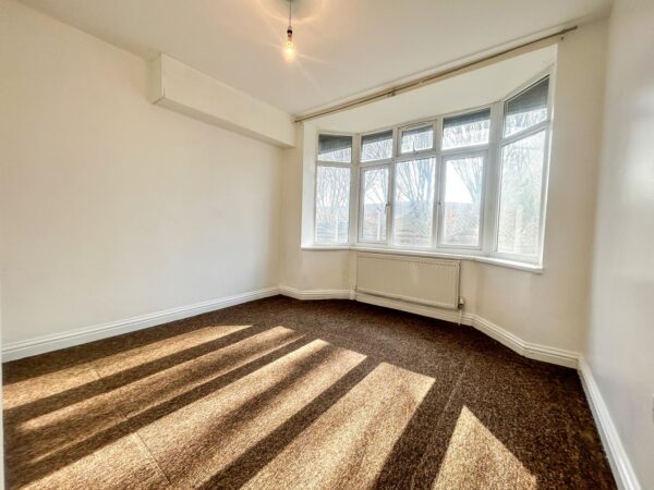 1 Bedroom Flat To Let - HP12